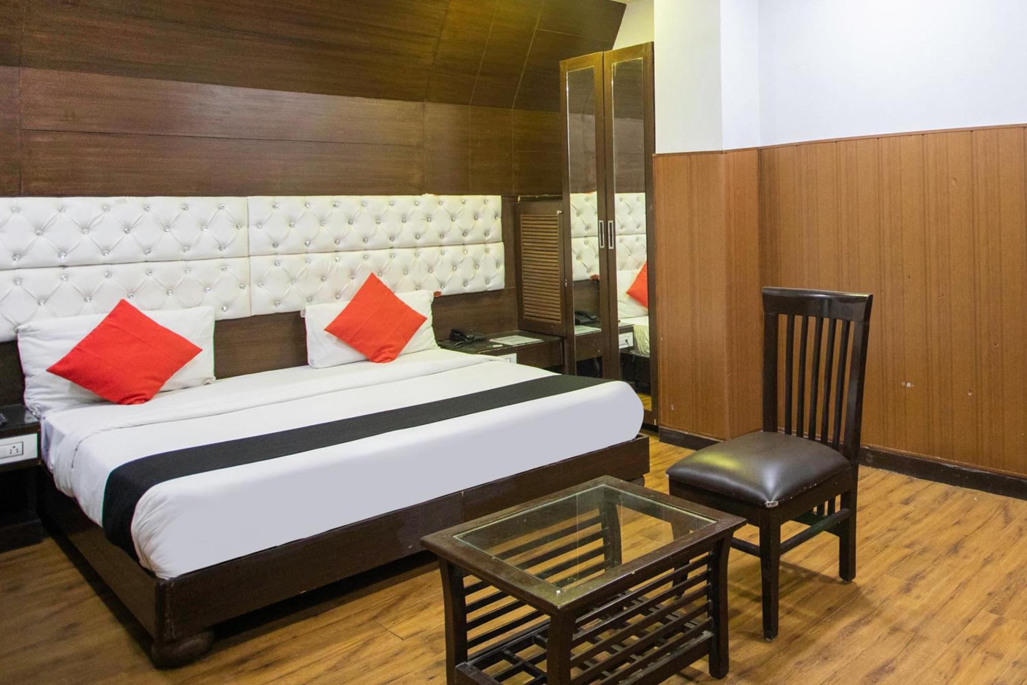Hotel O Parktel Indirapuram Ngoại thất bức ảnh