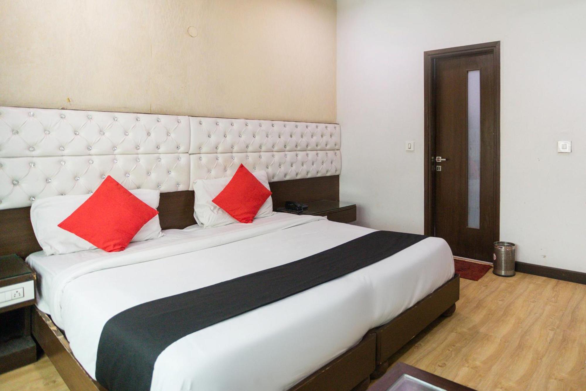 Hotel O Parktel Indirapuram Ngoại thất bức ảnh